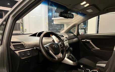 Toyota Verso I, 2010 год, 1 195 000 рублей, 20 фотография