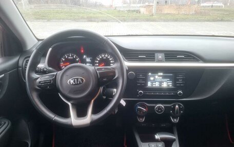 KIA Rio IV, 2021 год, 1 750 000 рублей, 10 фотография