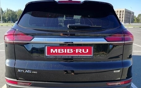 Geely Atlas, 2023 год, 2 300 000 рублей, 10 фотография