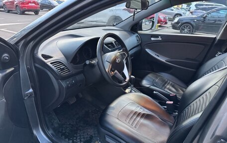 Hyundai Solaris II рестайлинг, 2011 год, 700 000 рублей, 7 фотография