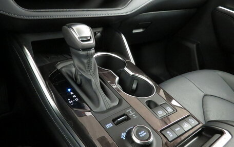 Toyota Highlander, 2025 год, 6 520 000 рублей, 17 фотография