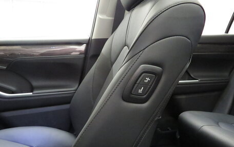 Toyota Highlander, 2025 год, 6 520 000 рублей, 26 фотография