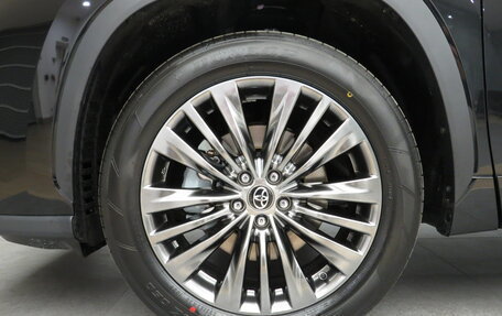 Toyota Highlander, 2025 год, 6 520 000 рублей, 33 фотография