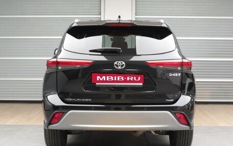 Toyota Highlander, 2025 год, 6 520 000 рублей, 32 фотография