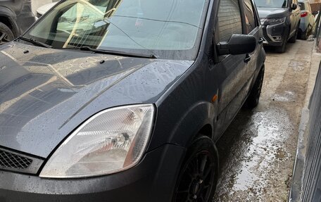 Ford Fiesta, 2005 год, 333 000 рублей, 2 фотография