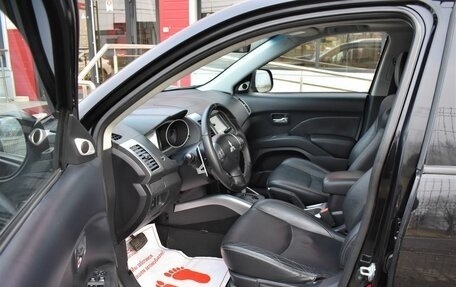 Mitsubishi Outlander III рестайлинг 3, 2008 год, 949 000 рублей, 9 фотография