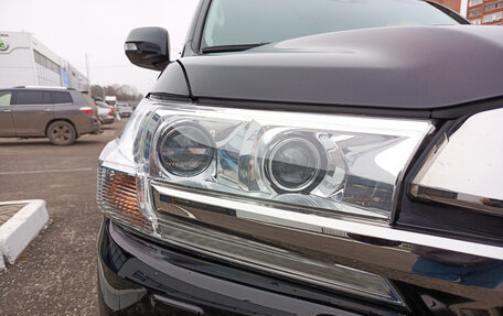 Toyota Land Cruiser 200, 2016 год, 5 650 000 рублей, 21 фотография