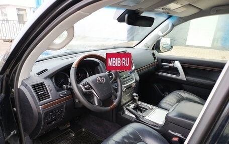 Toyota Land Cruiser 200, 2016 год, 5 650 000 рублей, 20 фотография