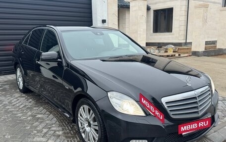 Mercedes-Benz E-Класс, 2011 год, 1 420 000 рублей, 3 фотография