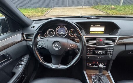 Mercedes-Benz E-Класс, 2011 год, 1 420 000 рублей, 16 фотография