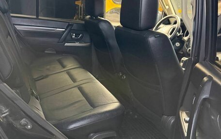 Mitsubishi Pajero IV, 2013 год, 1 790 000 рублей, 12 фотография