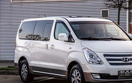 Hyundai Grand Starex Grand Starex I рестайлинг 2, 2017 год, 2 295 000 рублей, 7 фотография