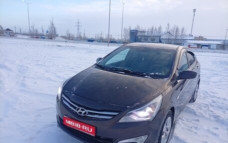 Hyundai Solaris II рестайлинг, 2014 год, 900 000 рублей, 1 фотография