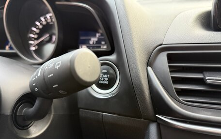 Mazda CX-4, 2022 год, 2 530 000 рублей, 2 фотография