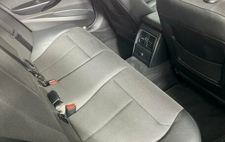 BMW 3 серия, 2018 год, 1 949 000 рублей, 13 фотография