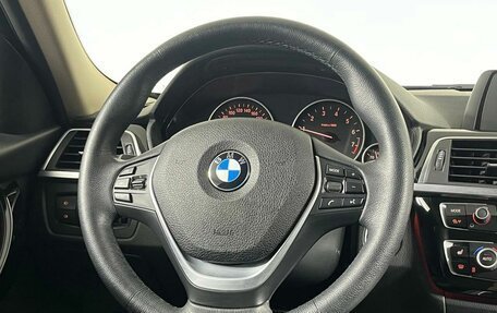 BMW 3 серия, 2018 год, 1 949 000 рублей, 16 фотография