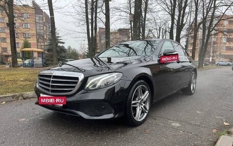 Mercedes-Benz E-Класс, 2018 год, 2 500 000 рублей, 2 фотография