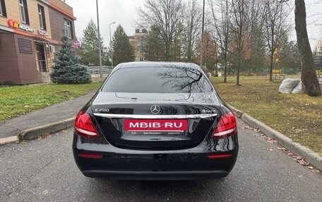 Mercedes-Benz E-Класс, 2018 год, 2 500 000 рублей, 6 фотография