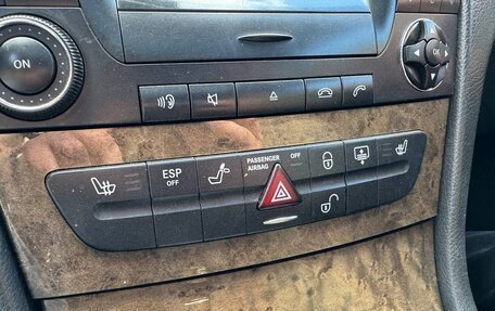 Mercedes-Benz E-Класс, 2003 год, 630 000 рублей, 21 фотография