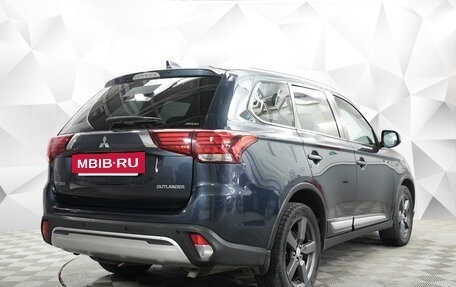 Mitsubishi Outlander III рестайлинг 3, 2018 год, 1 965 000 рублей, 5 фотография