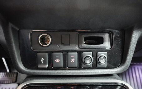 Mitsubishi Outlander III рестайлинг 3, 2018 год, 1 965 000 рублей, 18 фотография