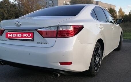 Lexus ES VII, 2013 год, 1 950 000 рублей, 8 фотография