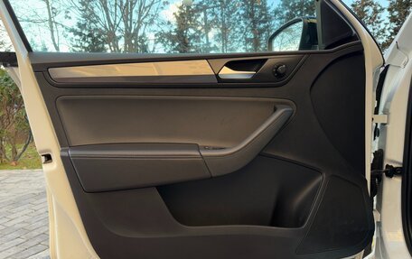 Volkswagen Polo VI (EU Market), 2020 год, 2 000 000 рублей, 24 фотография