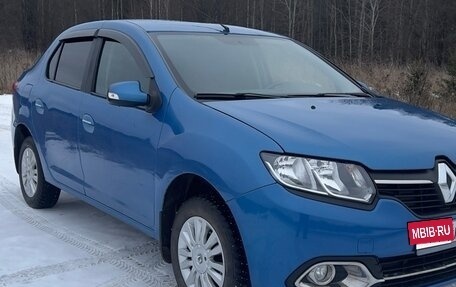 Renault Logan II, 2014 год, 700 000 рублей, 3 фотография