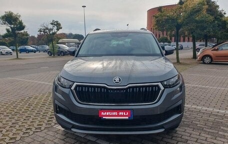 Skoda Kodiaq I, 2022 год, 3 240 000 рублей, 2 фотография