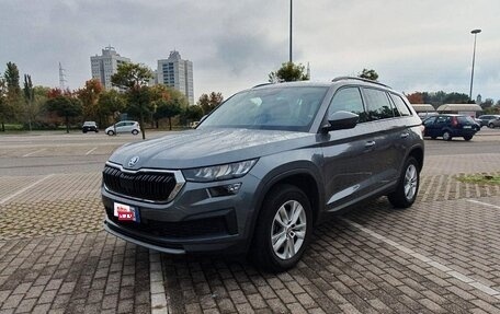 Skoda Kodiaq I, 2022 год, 3 240 000 рублей, 3 фотография