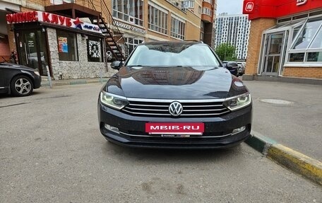 Volkswagen Passat B8 рестайлинг, 2018 год, 2 100 000 рублей, 3 фотография