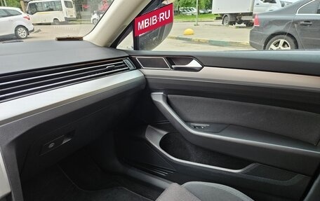 Volkswagen Passat B8 рестайлинг, 2018 год, 2 100 000 рублей, 16 фотография