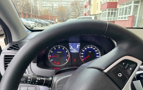 Hyundai Solaris II рестайлинг, 2012 год, 750 000 рублей, 8 фотография