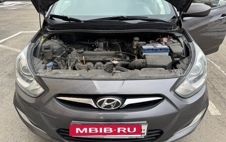 Hyundai Solaris II рестайлинг, 2012 год, 750 000 рублей, 10 фотография