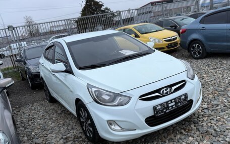 Hyundai Solaris II рестайлинг, 2011 год, 549 000 рублей, 2 фотография