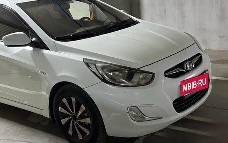 Hyundai Solaris II рестайлинг, 2011 год, 549 000 рублей, 10 фотография