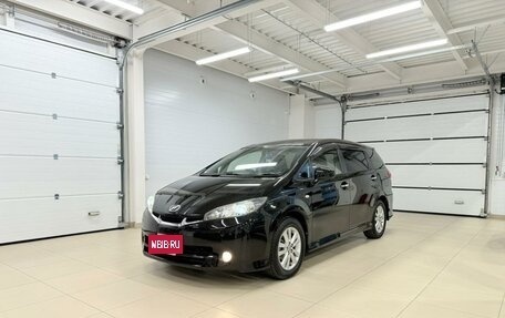 Toyota Wish II, 2011 год, 1 519 000 рублей, 2 фотография