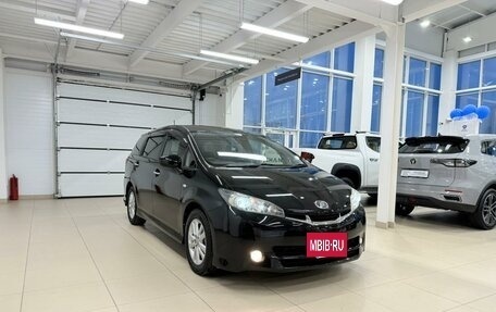 Toyota Wish II, 2011 год, 1 519 000 рублей, 8 фотография