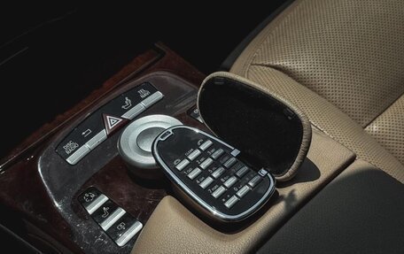 Mercedes-Benz S-Класс, 2010 год, 2 300 000 рублей, 9 фотография