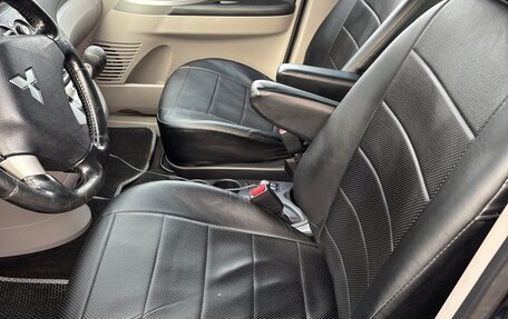 Mitsubishi Grandis, 2008 год, 1 000 000 рублей, 11 фотография