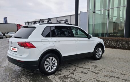 Volkswagen Tiguan II, 2018 год, 2 240 000 рублей, 4 фотография