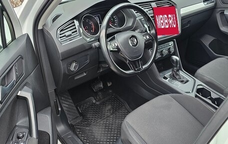 Volkswagen Tiguan II, 2018 год, 2 240 000 рублей, 8 фотография