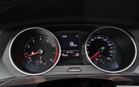 Volkswagen Tiguan II, 2018 год, 2 240 000 рублей, 16 фотография