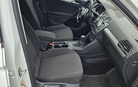 Volkswagen Tiguan II, 2018 год, 2 240 000 рублей, 11 фотография