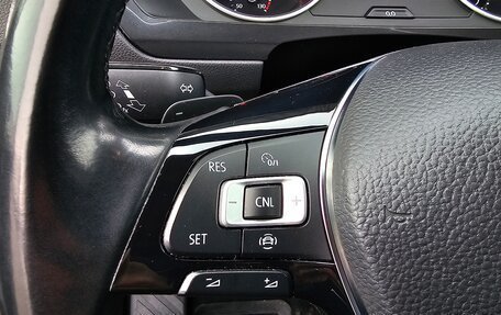 Volkswagen Tiguan II, 2018 год, 2 240 000 рублей, 21 фотография