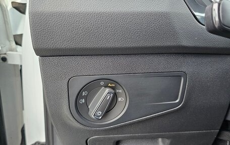 Volkswagen Tiguan II, 2018 год, 2 240 000 рублей, 19 фотография