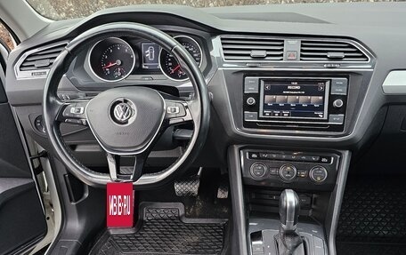 Volkswagen Tiguan II, 2018 год, 2 240 000 рублей, 15 фотография