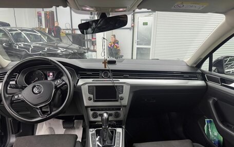 Volkswagen Passat B8 рестайлинг, 2017 год, 1 900 000 рублей, 9 фотография