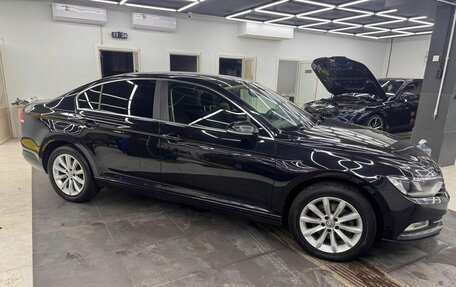 Volkswagen Passat B8 рестайлинг, 2017 год, 1 900 000 рублей, 6 фотография