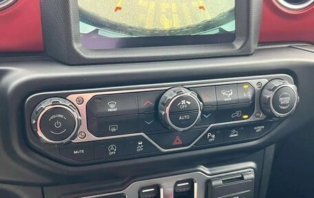 Jeep Wrangler, 2022 год, 5 210 000 рублей, 16 фотография